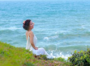 Khách với bãi đá Cầu Mỵ