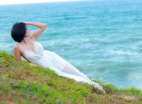 Khách với bãi đá Cầu Mỵ