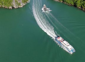 Tàu Mạnh Quang trên vịnh