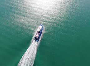 Tàu Mạnh Quang trên vịnh